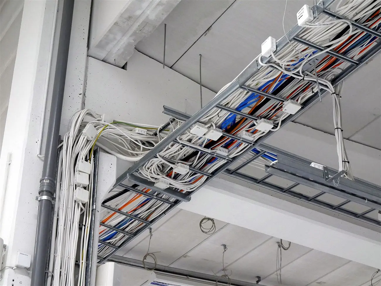 Các bước lắp đặt cáp chống cháy đúng tiêu chuẩn